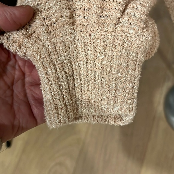 EUC Free People sweater - Picture 5 of 11